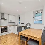Stunning Modern 2 Bed Near London Eye