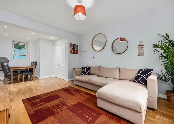 Stunning Modern 2 Bed Near London Eye