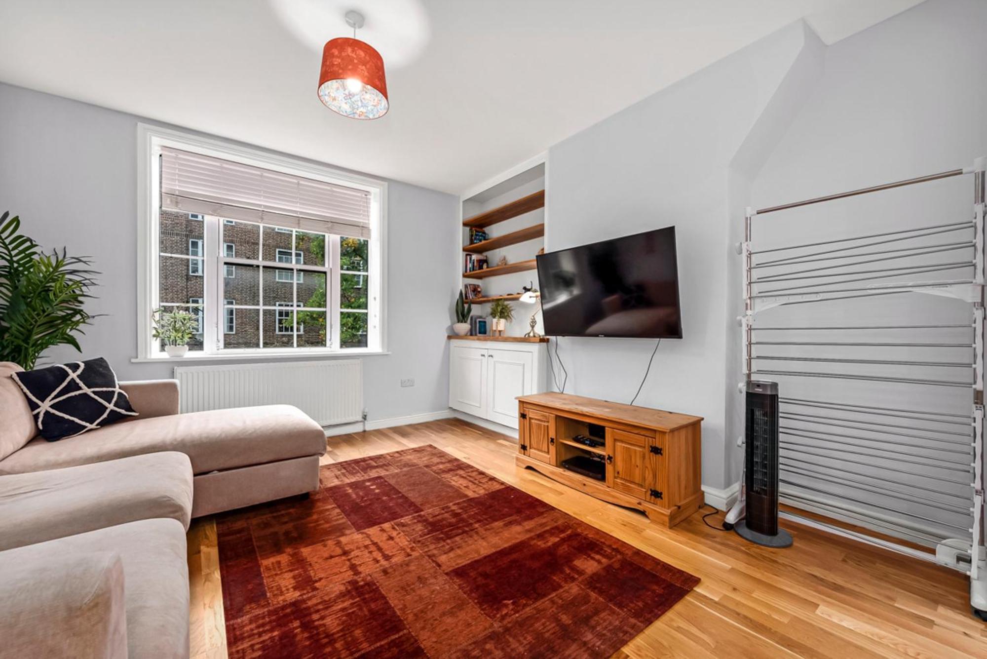 Stunning Modern 2 Bed Near Eye * Londra